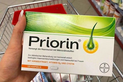 Thuốc mọc tóc có tác dụng kích thích nang tóc mọc trở lại nhưng để lại nhiều tác dụng phụ Thuốc mọc tóc có tác dụng kích thích nang tóc mọc trở lại nhưng để lại nhiều tác dụng phụ