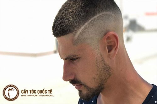 Buzz cut kiểu tóc hói lu mờ khuyết điểm hói đầu của mình Buzz cut kiểu tóc hói lu mờ khuyết điểm hói đầu của mình