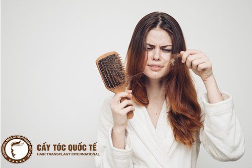 Một trong 8 nguyên nhân tóc rụng 