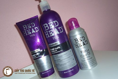 Tigi Bed Head Styleshots Hi-def Curls dầu gội này sẽ giúp tóc uốn vào nếp dễ dàng hơn